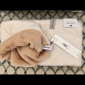 NWT Calvin Klein Faux Fur Infinity Scarf